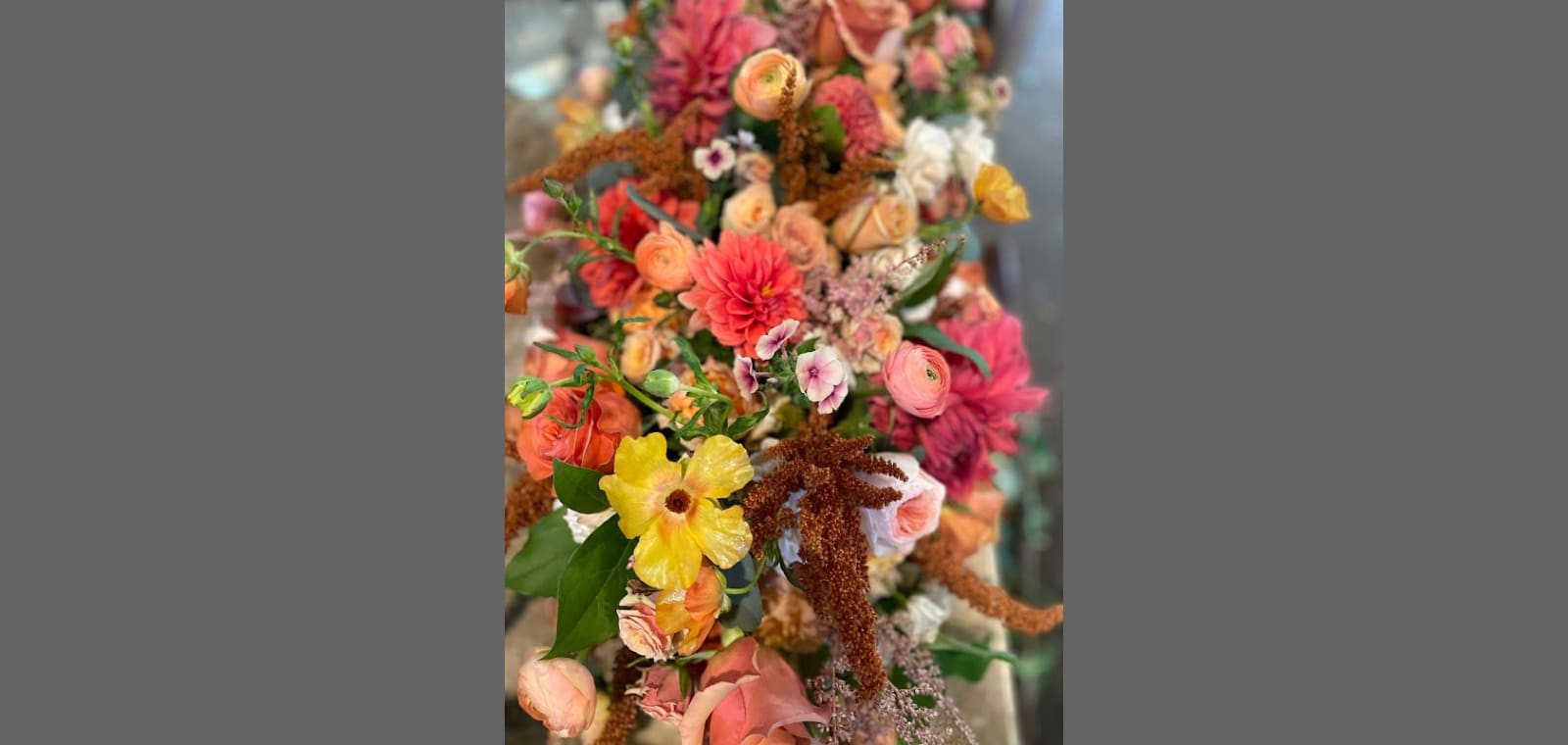 Horse and Hen Crozet Florist and design studio — image 1