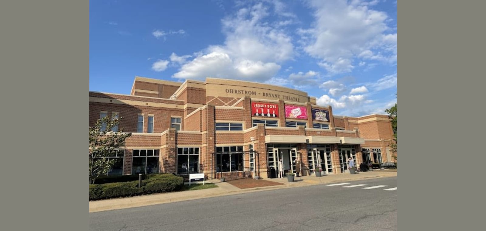 Ohrstrom-Bryant Theatre — image 1