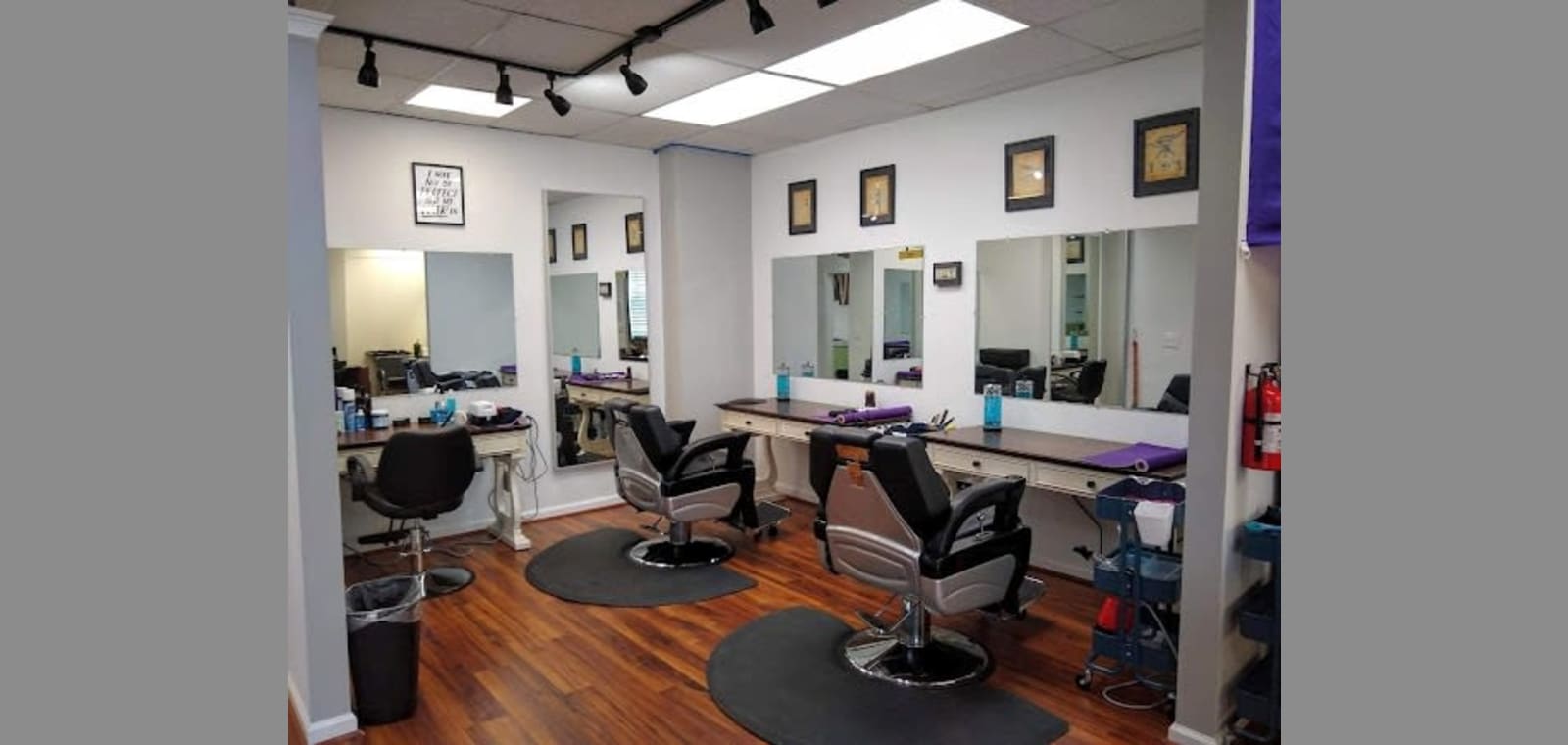 Hi Barber — image 1