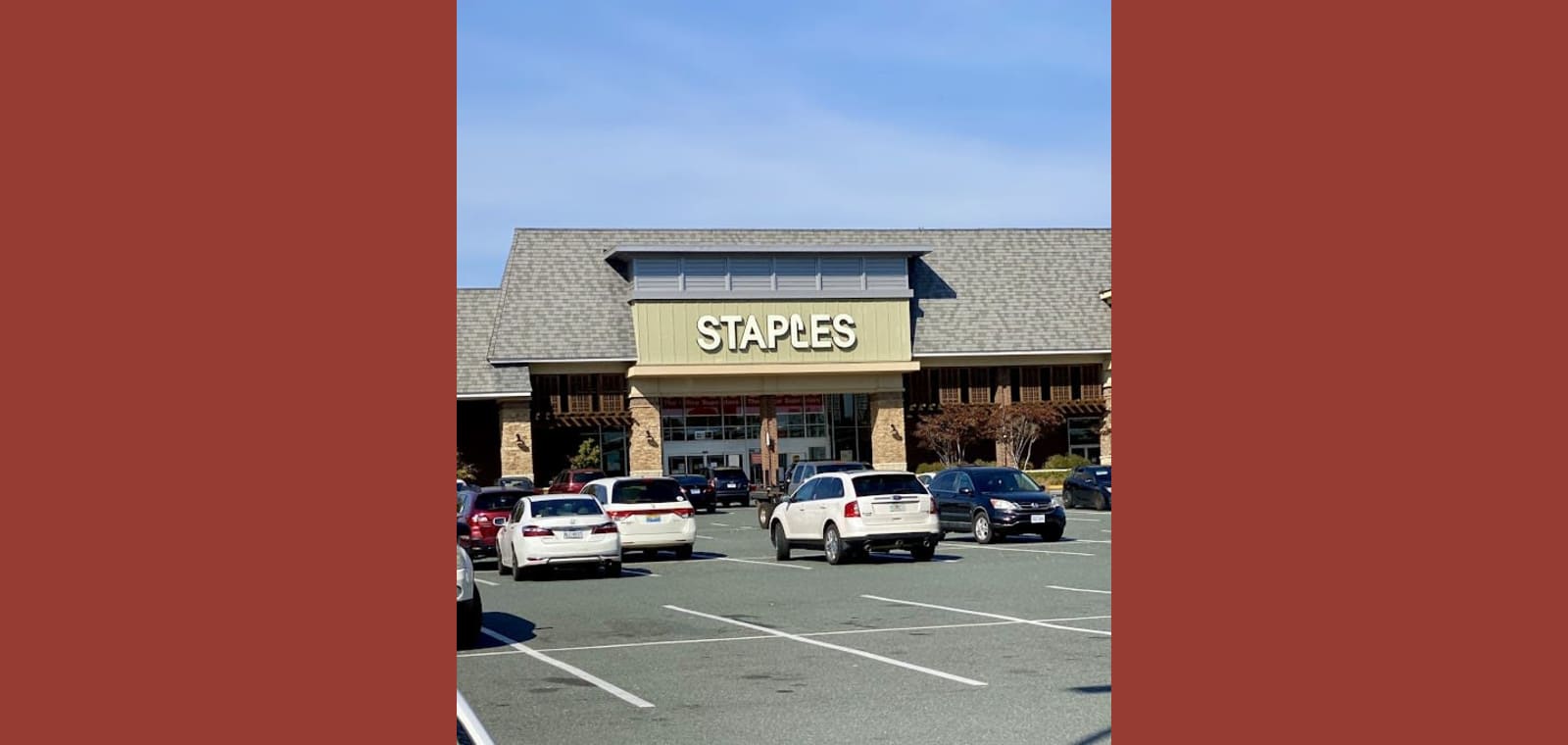 Staples — image 1