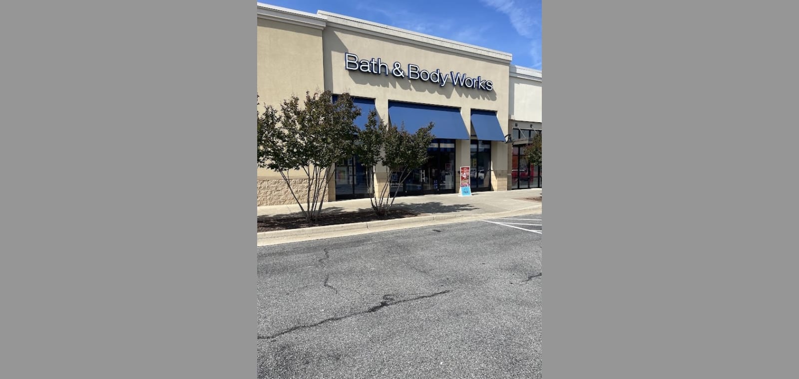 Bath & Body Works — image 1