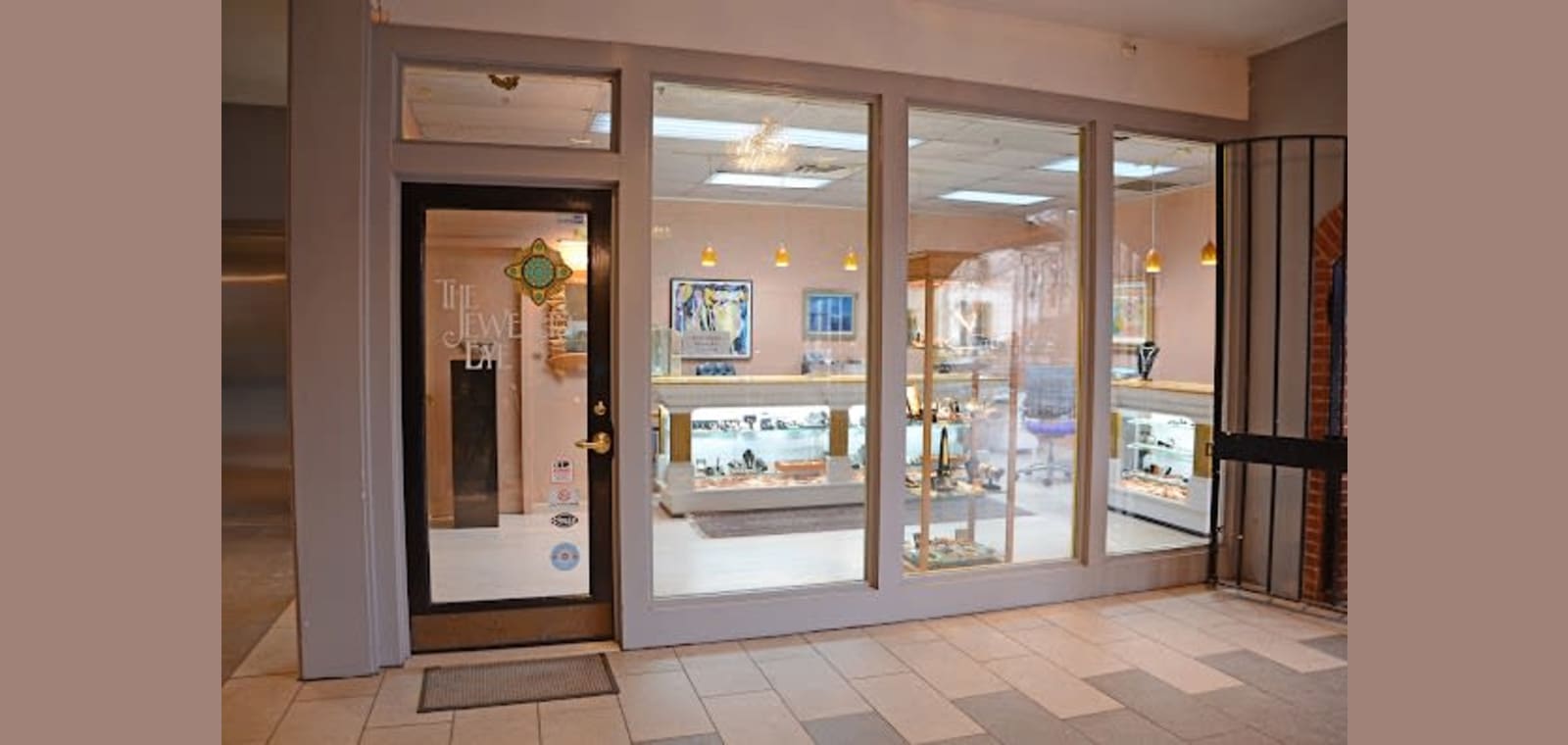 Jeweler's Eye — image 1