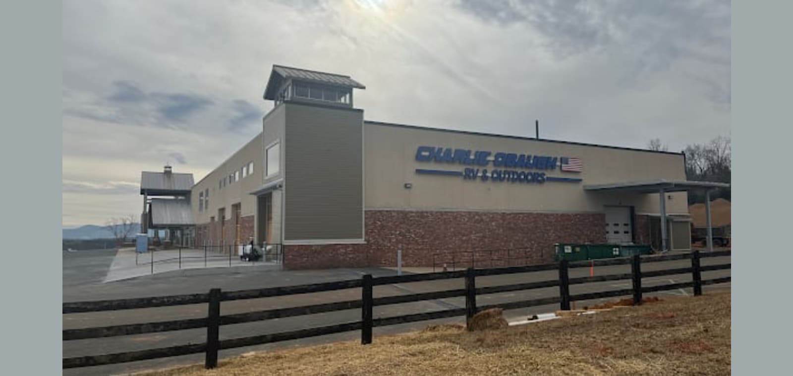 Charlie Obaugh RV & Outdoors — image 1