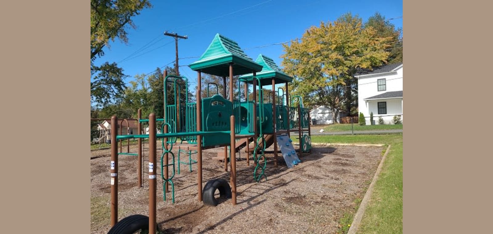Fifeville Park — image 1