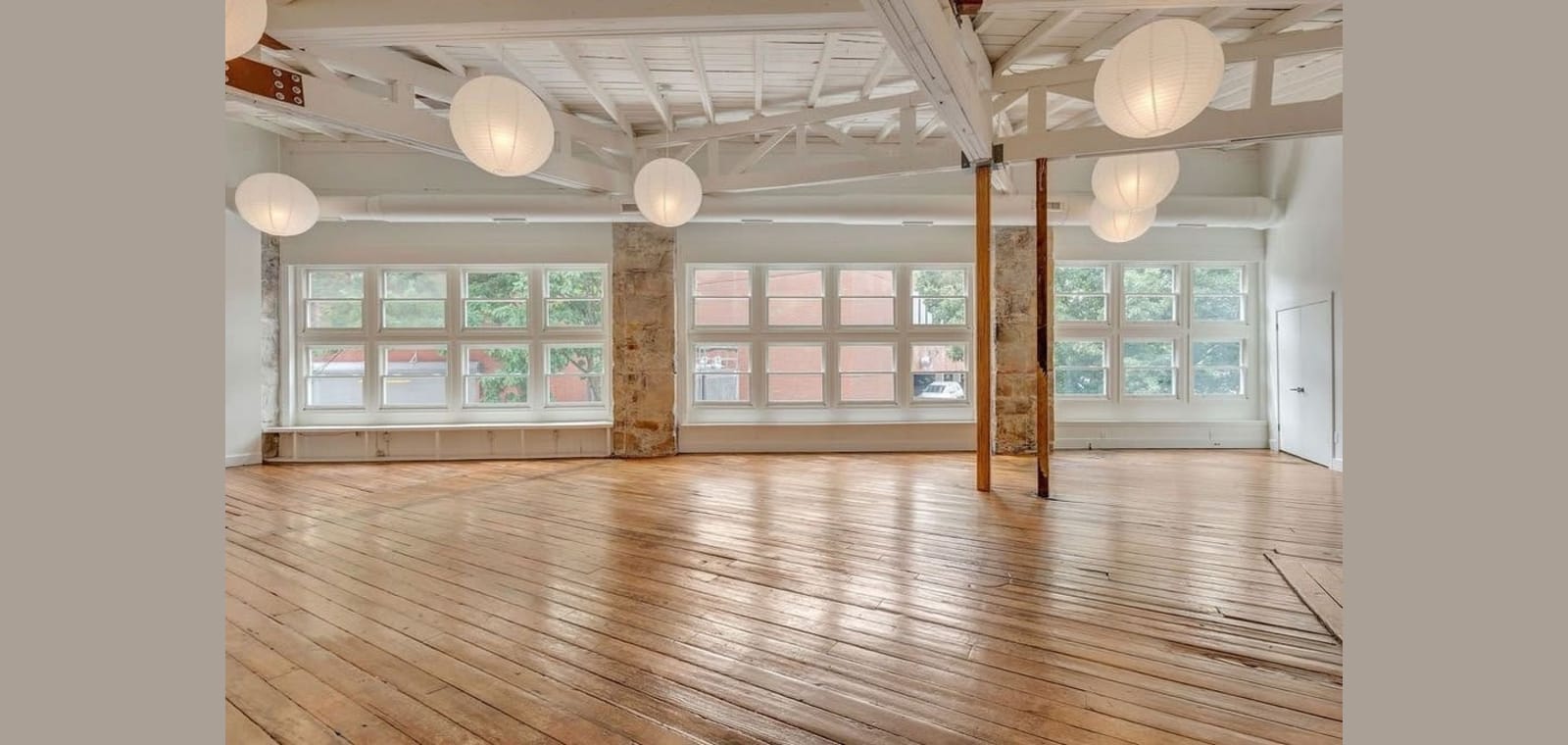 Phaeton Gallery — image 1