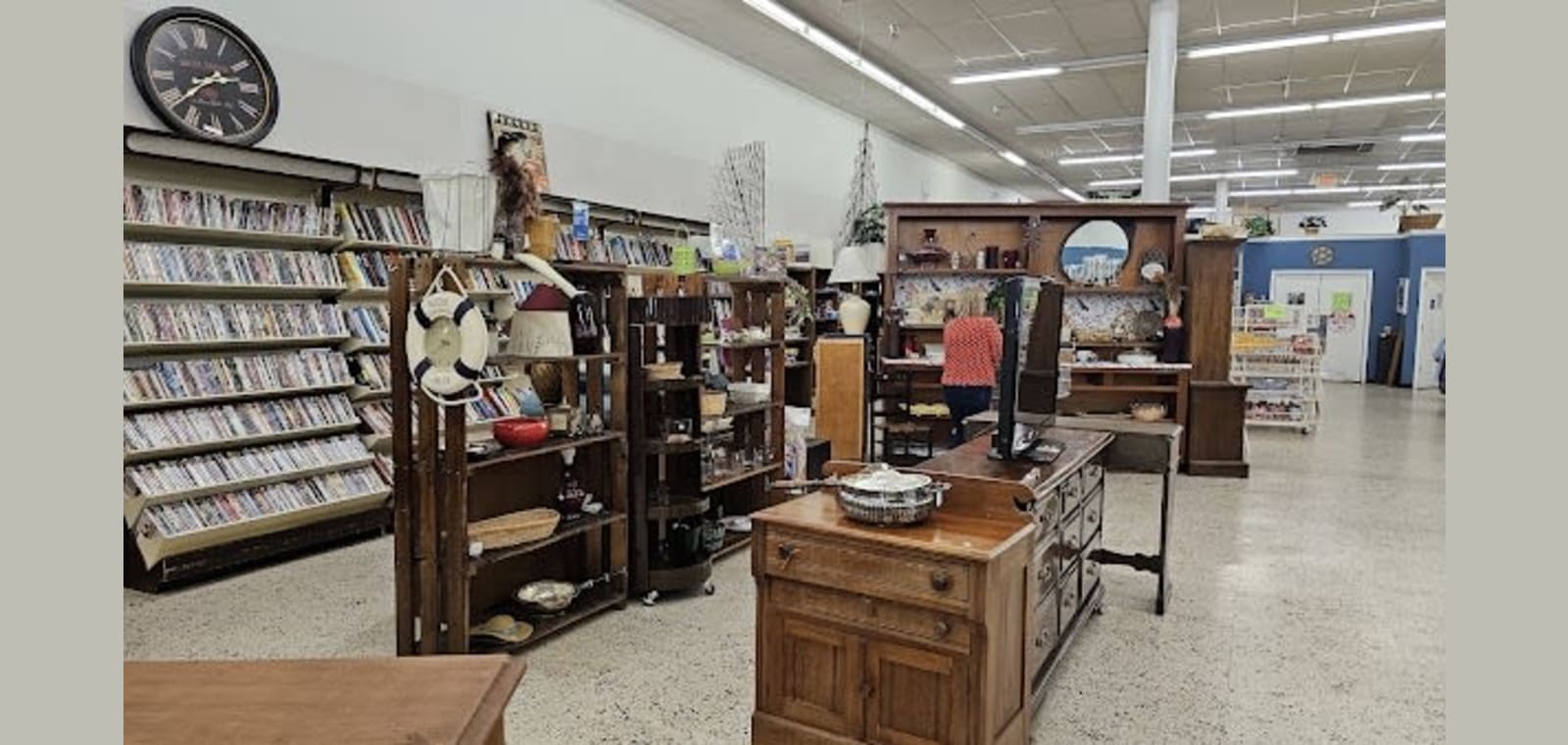 Valley Mission Thrift Store — image 1