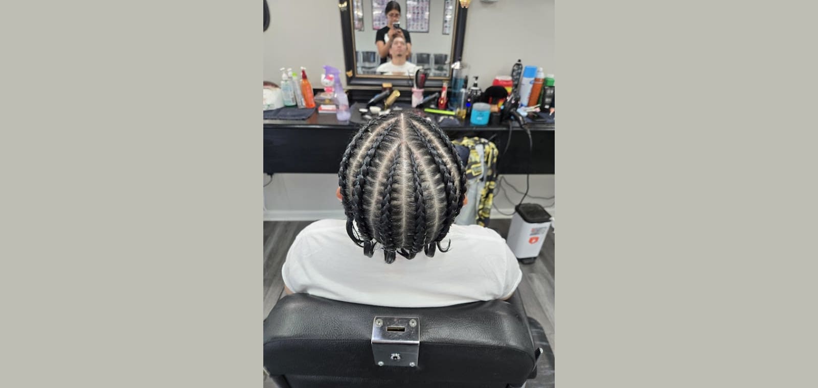 Cristian Salon — image 1