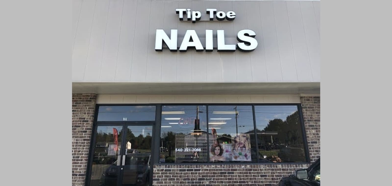 Tip Toe Nails — image 1