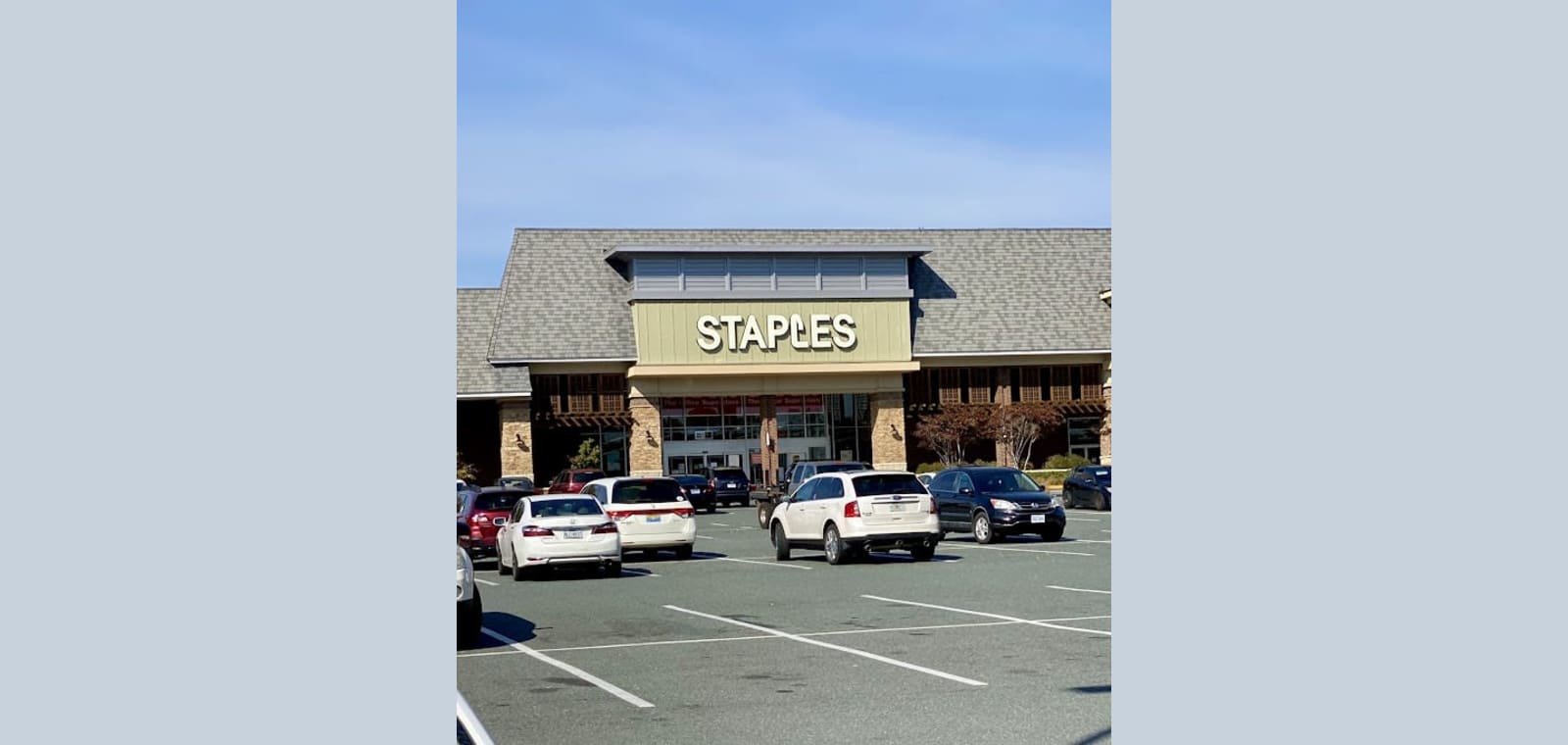 Staples — image 1