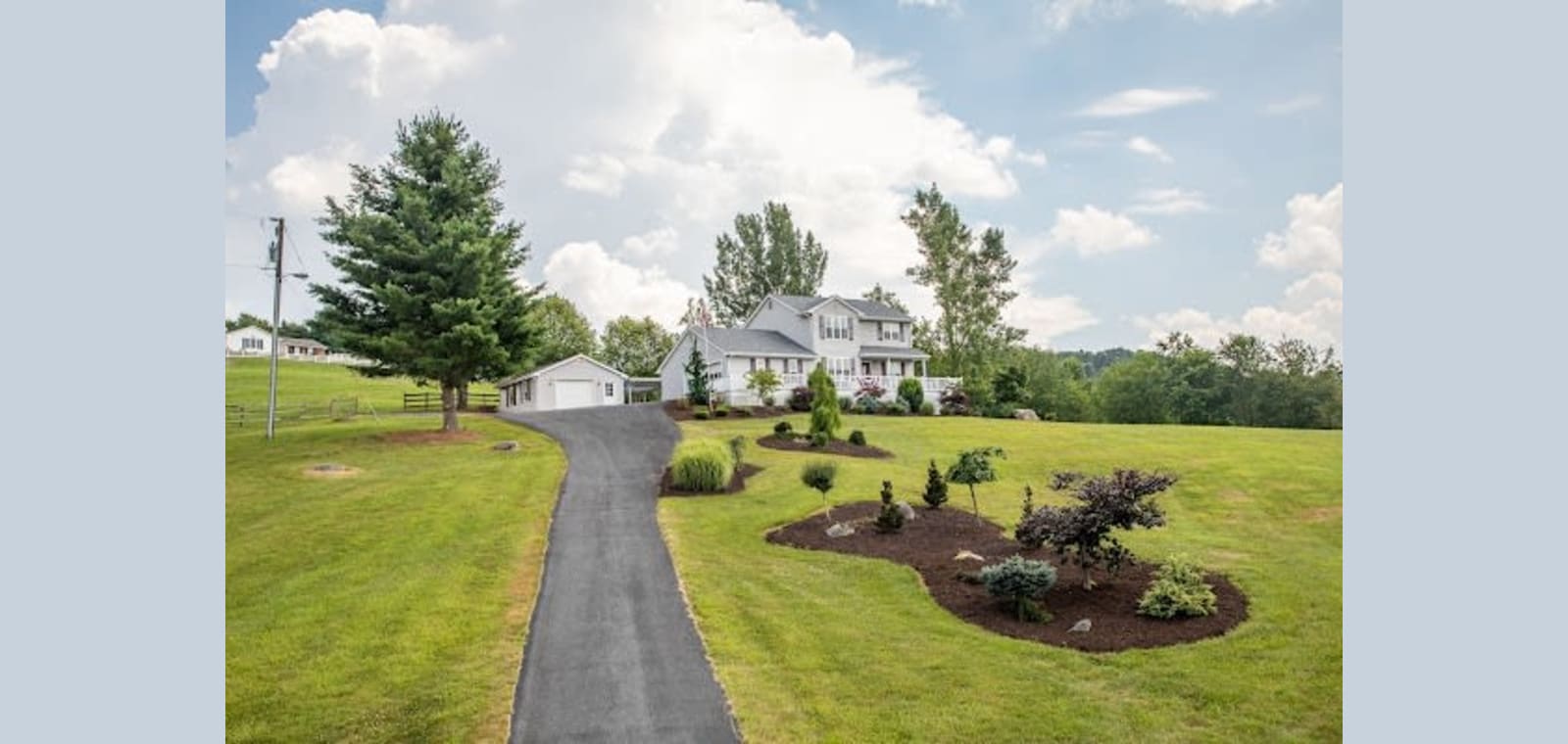 Crystal Smith- RE/MAX Advantage — image 1
