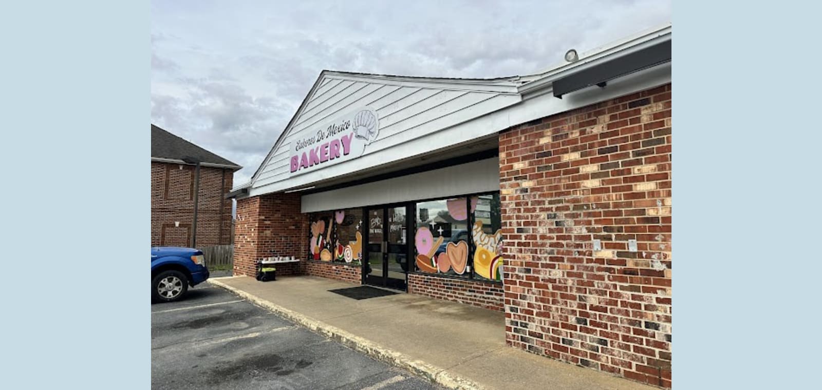 Sabores De Mexico Bakery — image 1