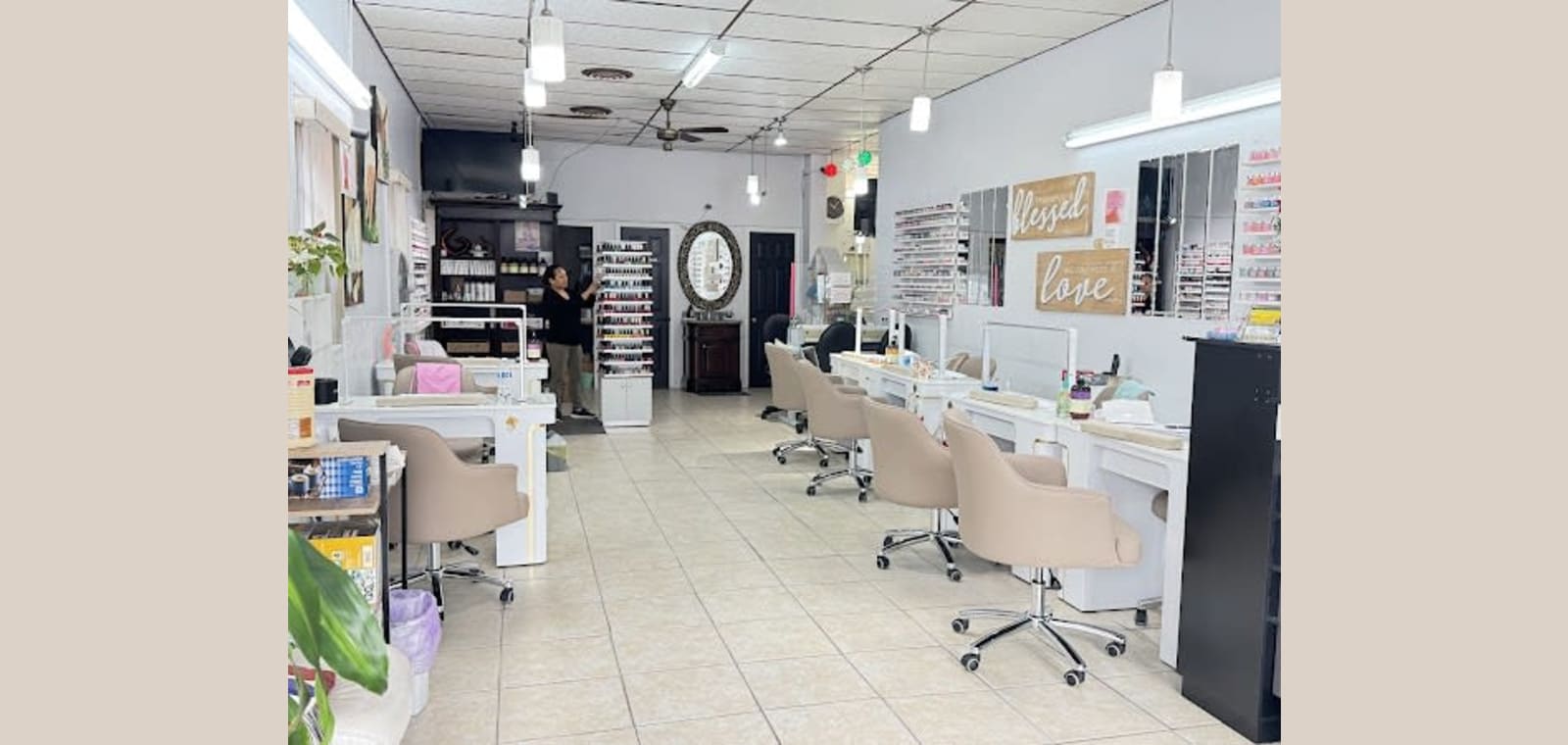 Valley Nails — image 1