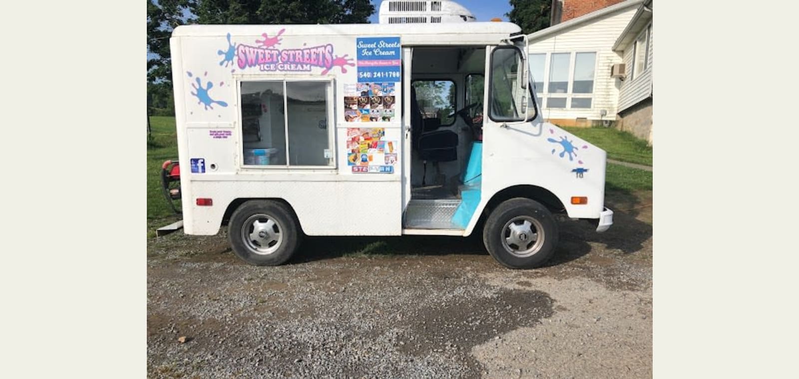 Sweet Streets Ice Cream Truck — image 1