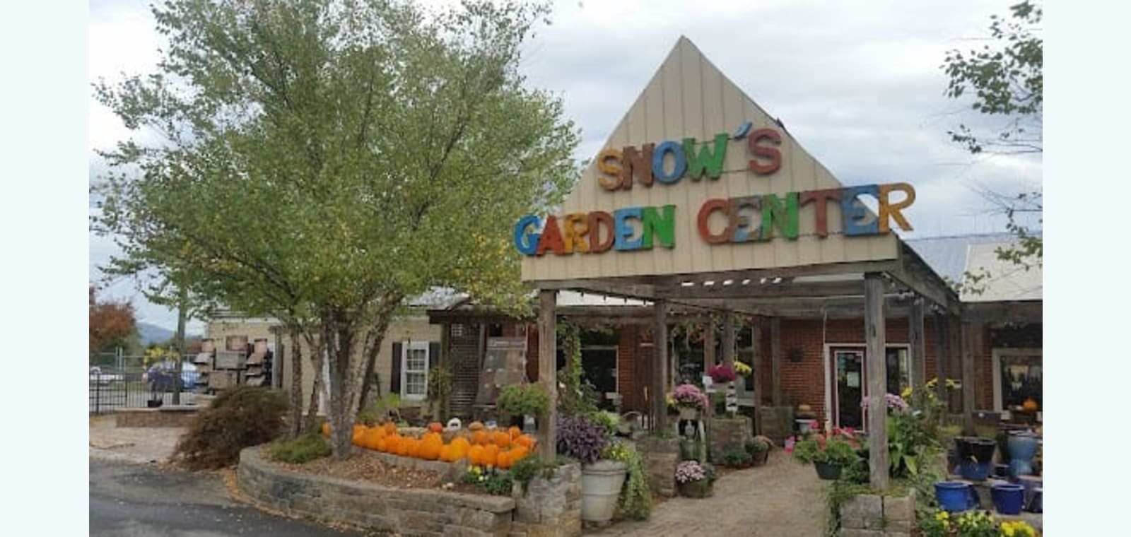 Snow's Garden Center — image 1