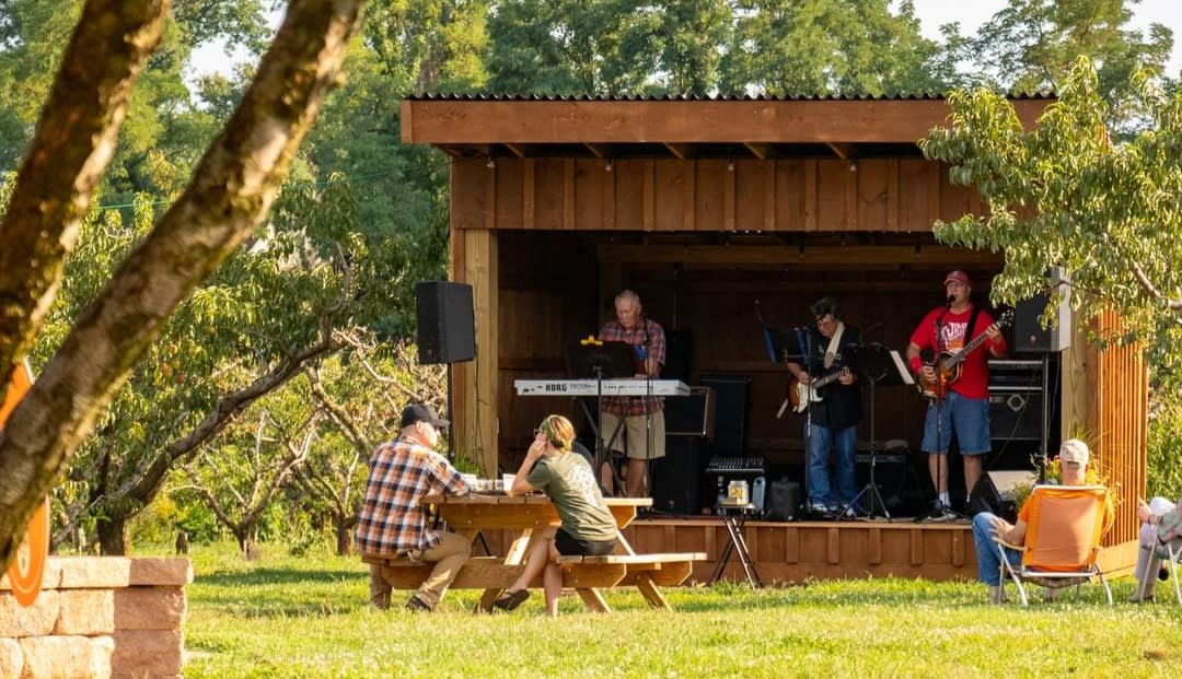 Live Music Weekends
