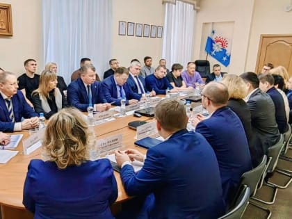 В Серове Дмитрий Жуков принял участие в выездном мероприятии министерства экономики и территориального развития Свердловской области