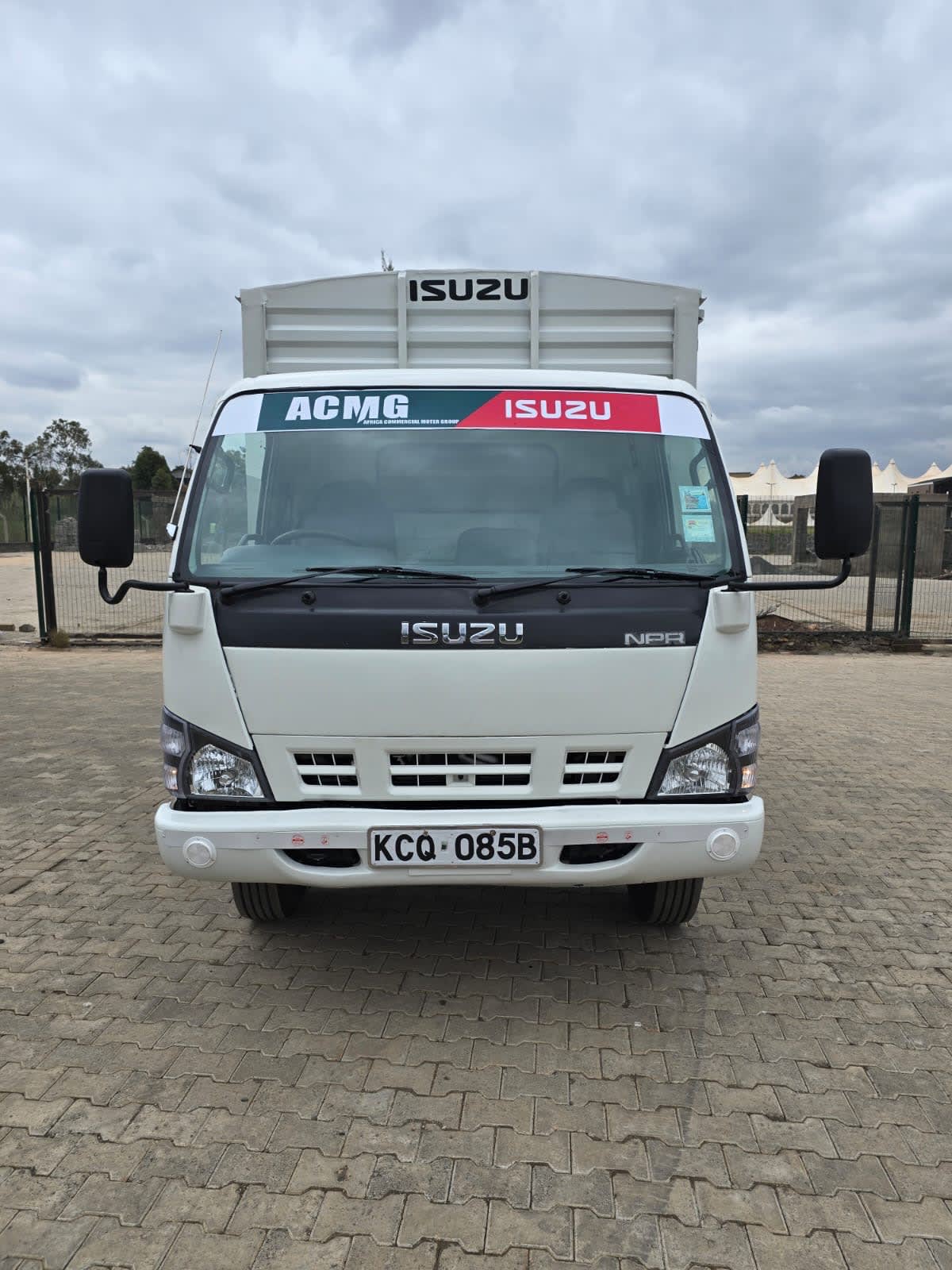 ISUZU NPR LOCAL
