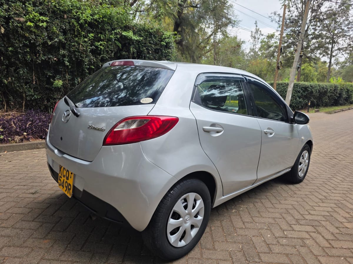 MAZDA DEMIO