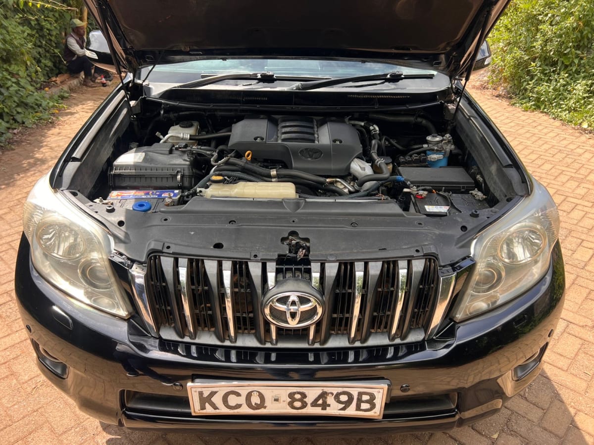 TOYOTA LANDCRUISER J150
