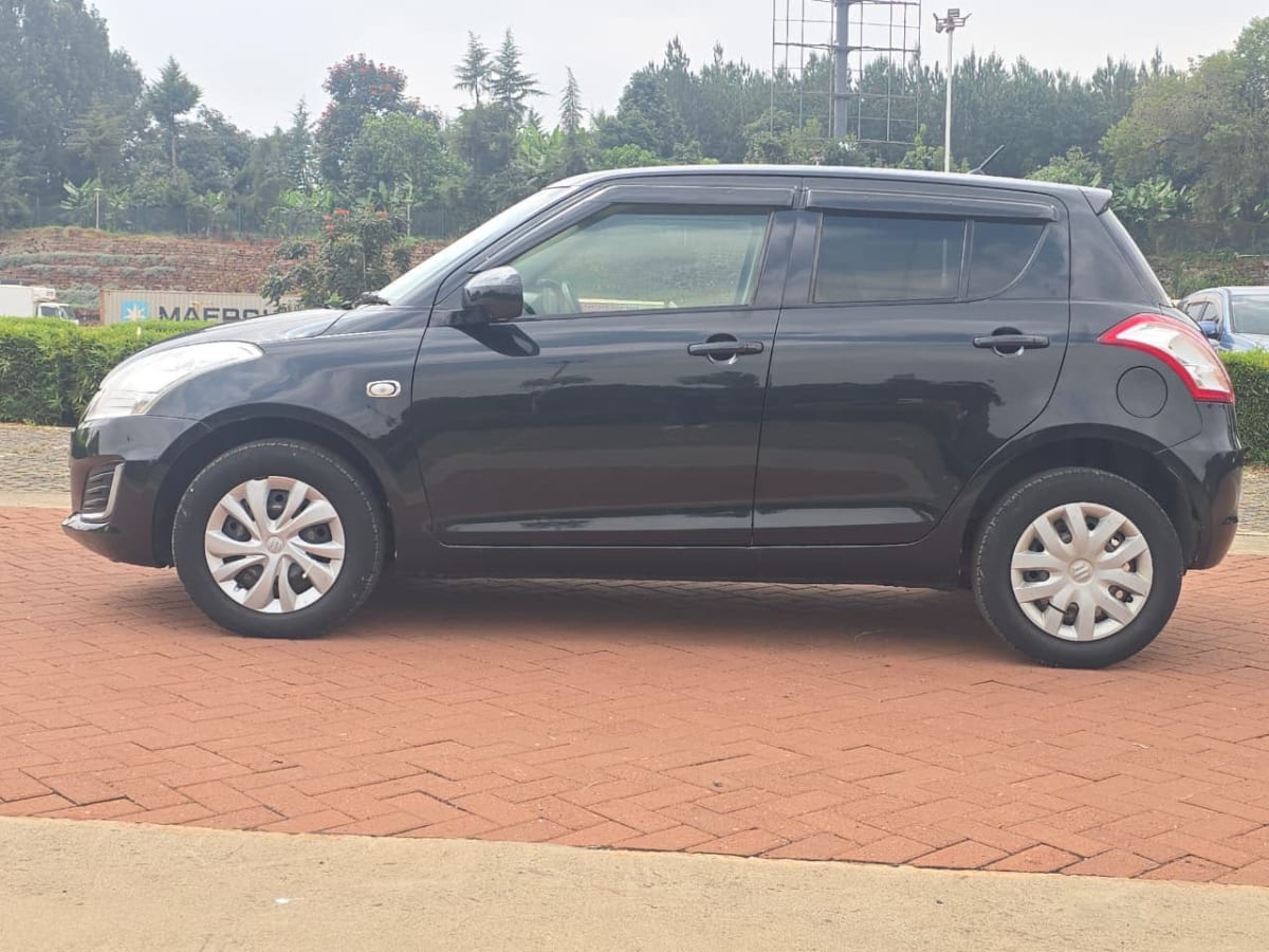 SUZUKI SWIFT