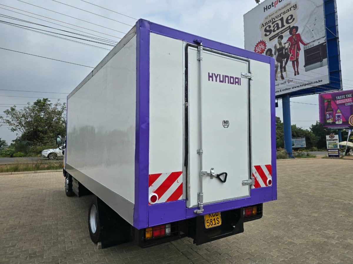 Hyundai HD72 local