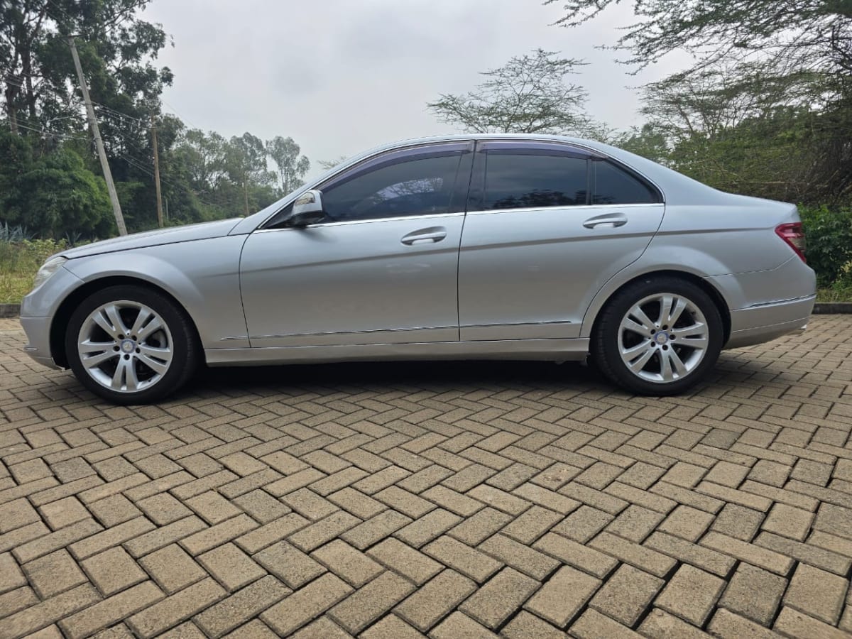 Mercedes Benz C200