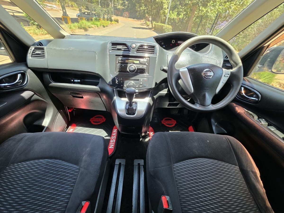 Nissan Serena Pure Drive