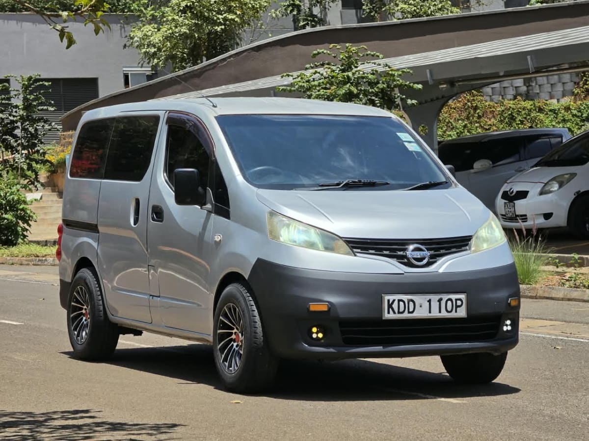 Nissan NV200