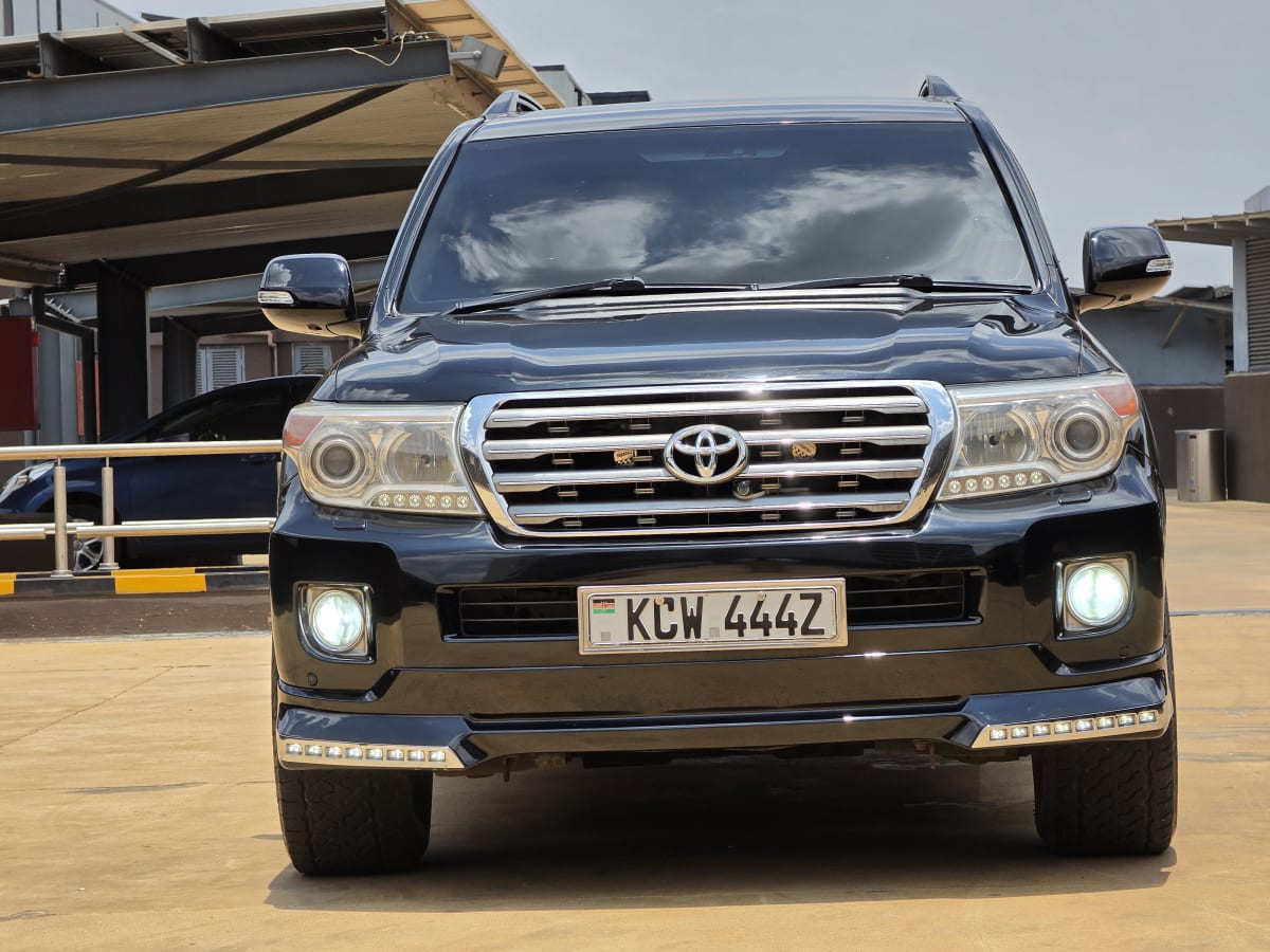 Toyota Landcruiser V8