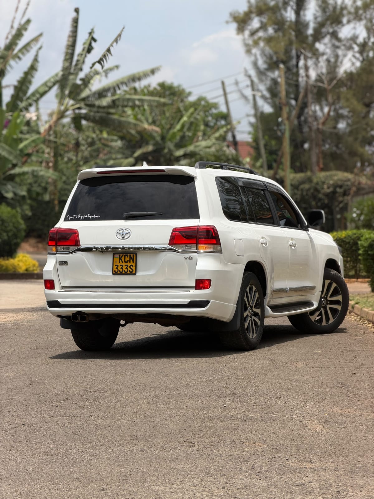 Toyota Landcruiser V8