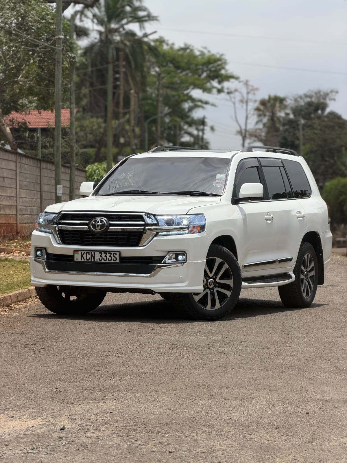 Toyota Landcruiser V8
