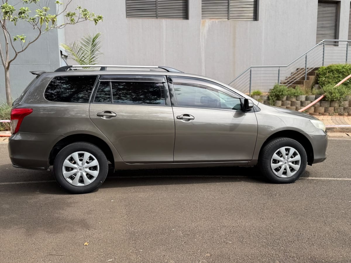 Toyota Fielder