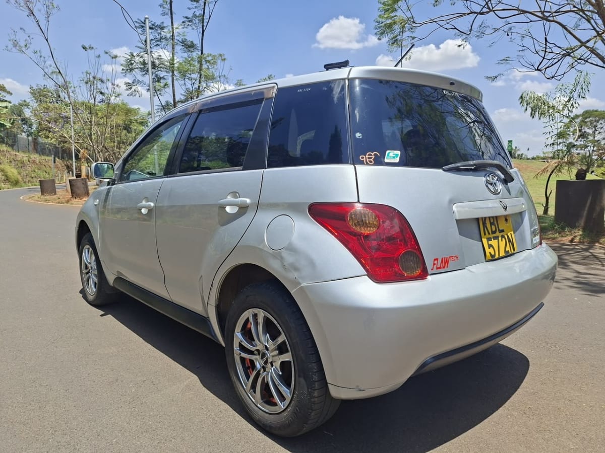 Toyota Ist