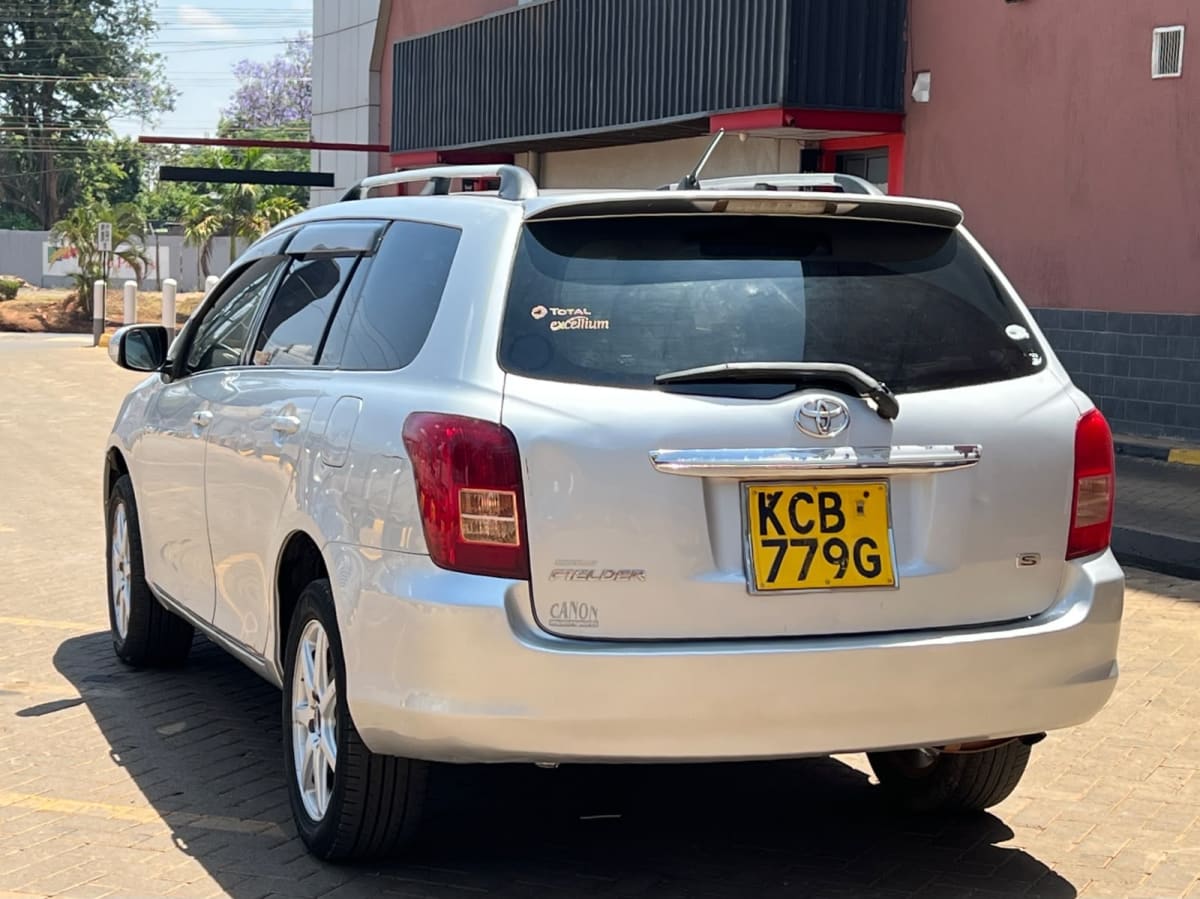 Toyota Fielder