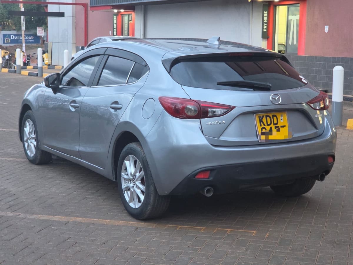 Mazda Axela