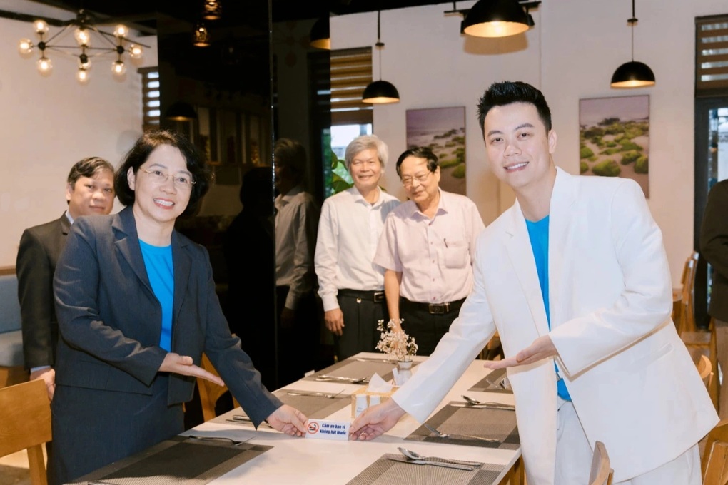 Nhiều khách sạn, nhà hàng ở Đà Nẵng nói không với thuốc lá - 2