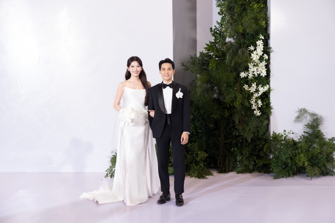 Quỳnh Châu - Ngọc Phát tổ chức tiệc cưới tối 26/10 với hơn 600 khách mời. Họ có mặt