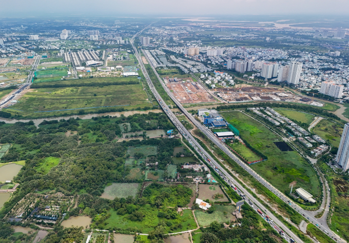 Thị trường bất động sản khu Đông TP HCM (gồm Bình Dương cũ). Ảnh: Quỳnh Trần