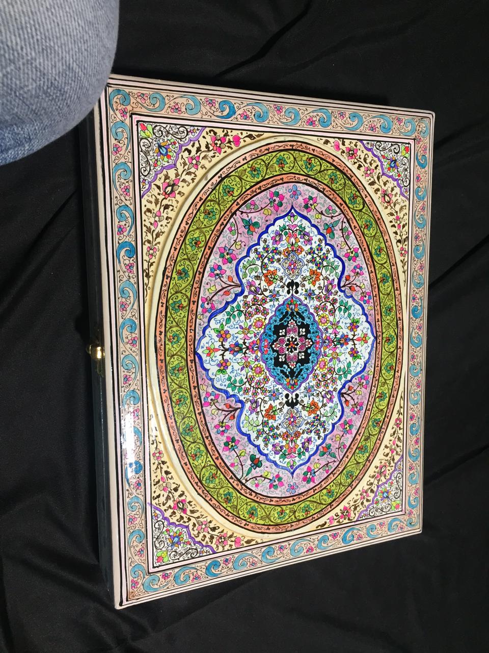 Oval Garden Motif Panel, from The Kashmir Knot Kashmiri Handicrafts