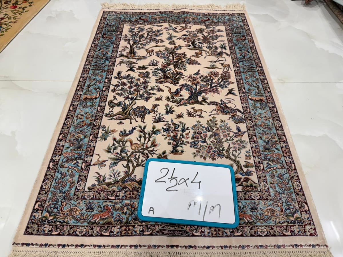 Hand-Tufted Carpet 081, from The Kashmir Knot Hand-Tufted Carpets