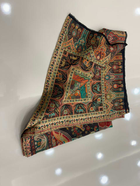 Paisley Border Pashmina, alternate detail view 2