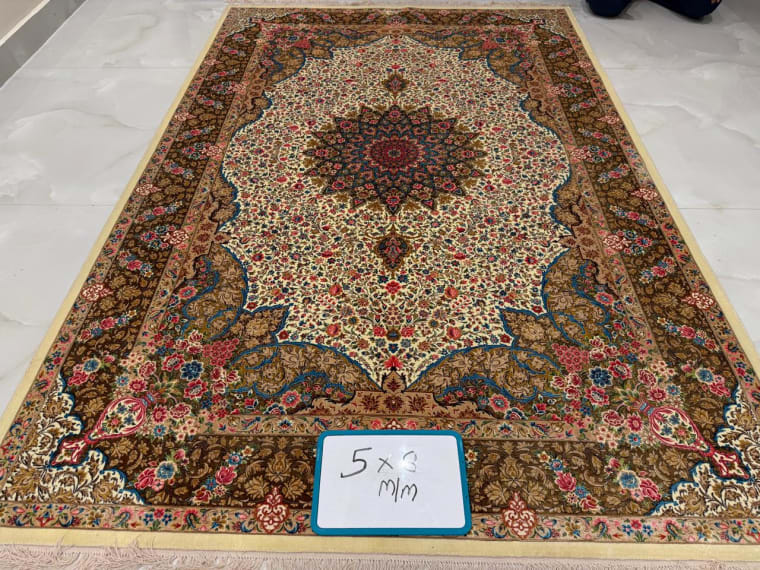 Hand-Tufted Carpet 133, hand-tufted silk carpet