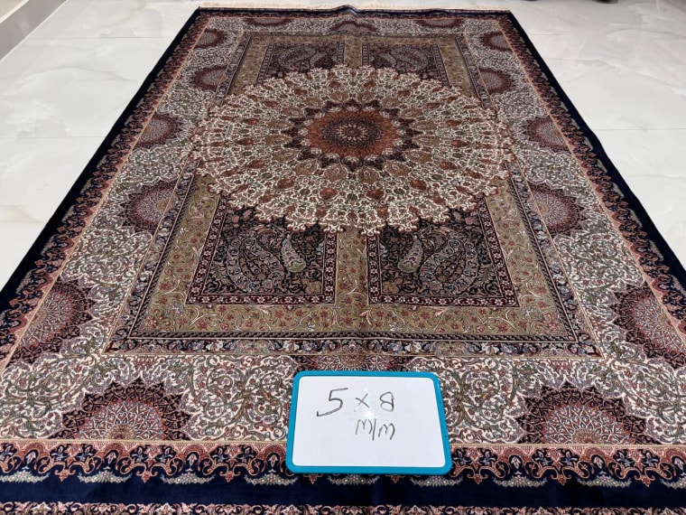 Hand-Tufted Carpet 135, hand-tufted silk carpet