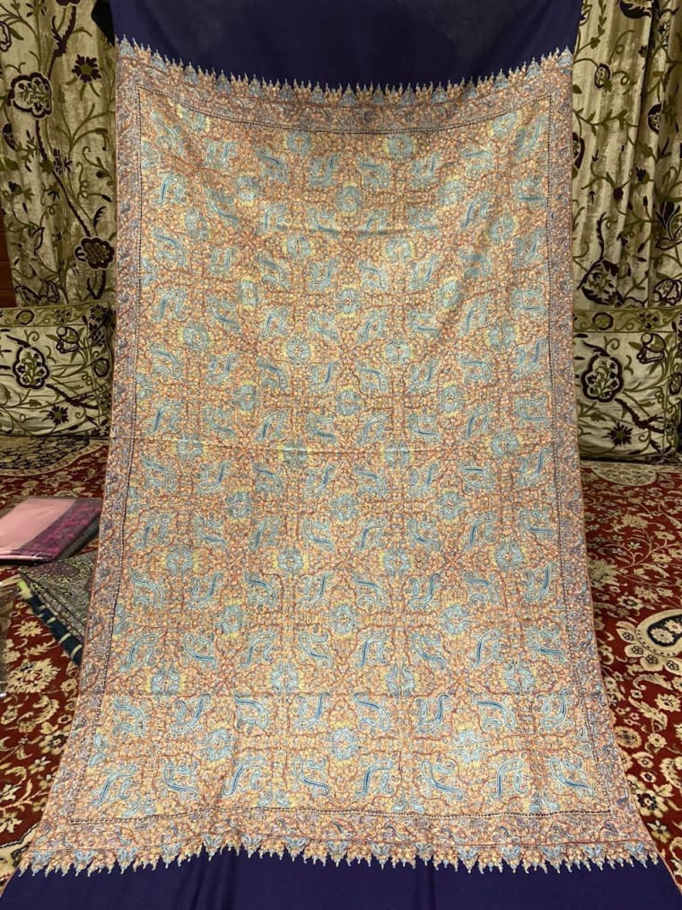Golden Paisley Sozni