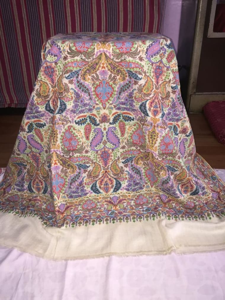 Ivory Garden Sozni