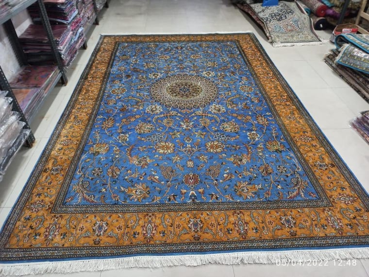 Sky Blue Floral Medallion Carpet, handmade Kashmiri carpet