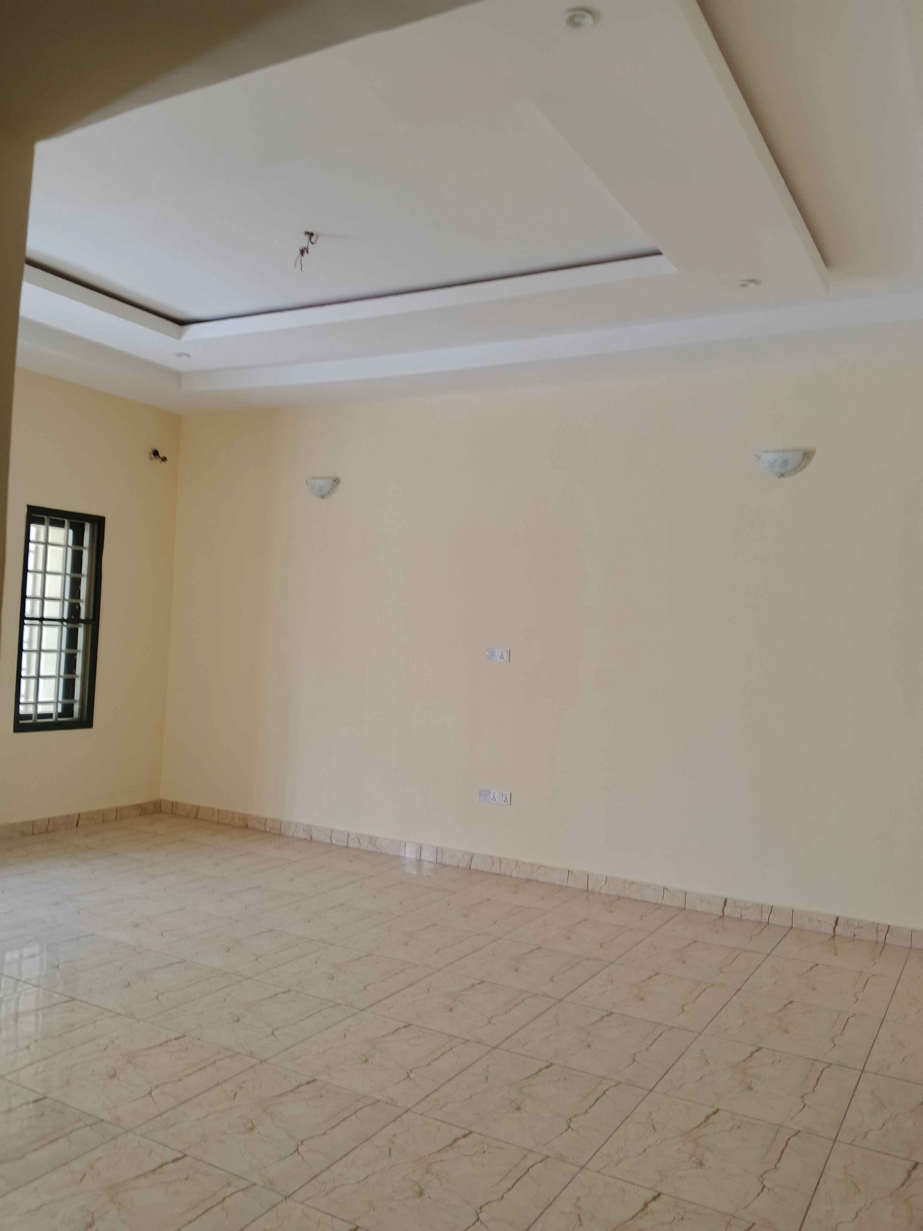 2 bedroom Flat for rent  photo 2