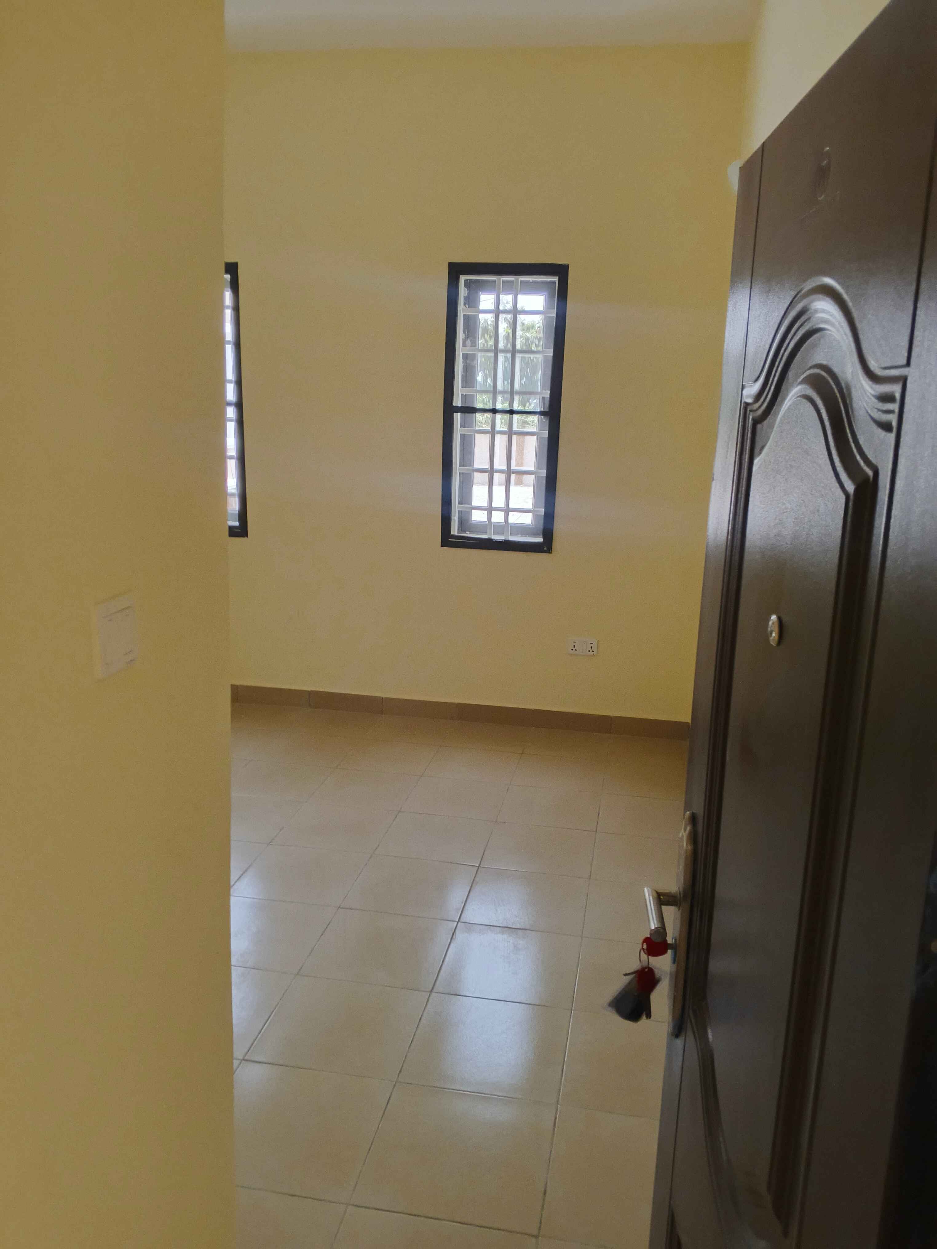 2 bedroom Flat for rent  photo 6