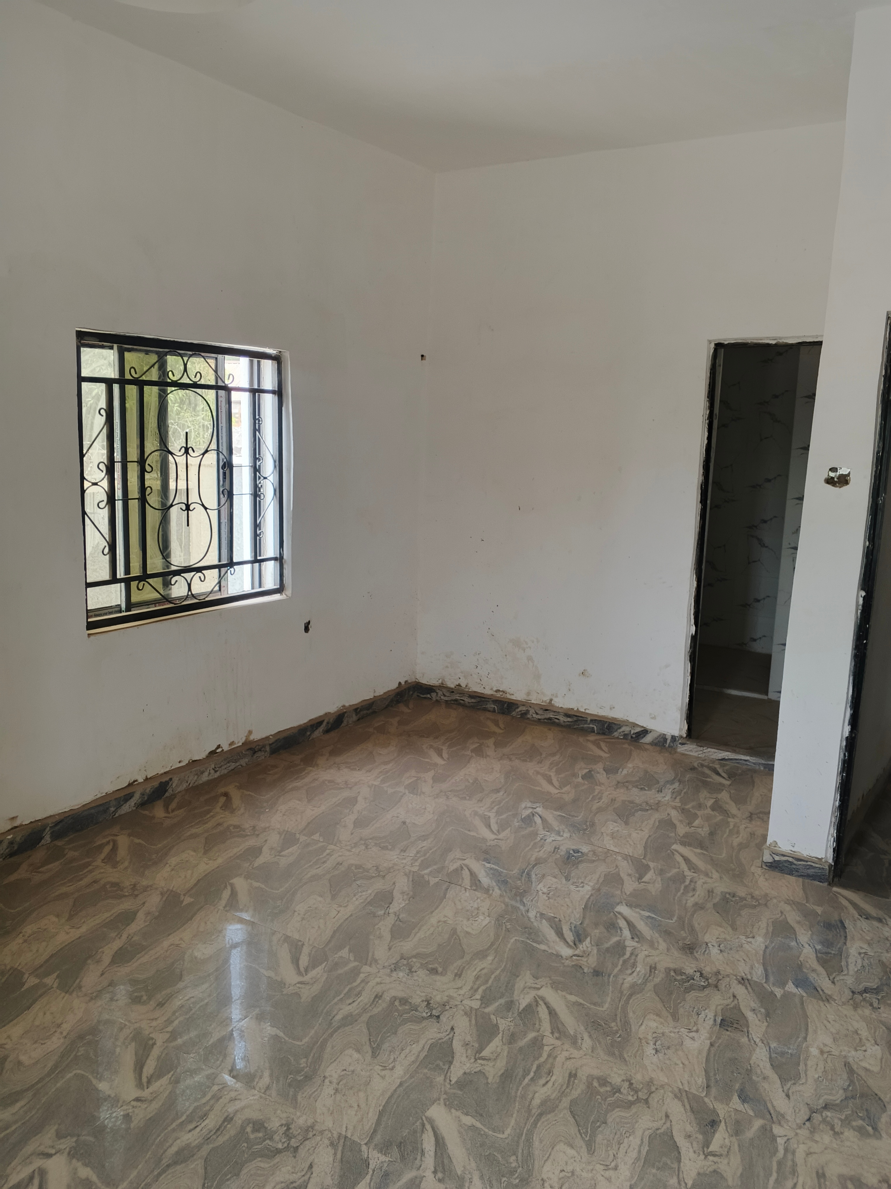 2 bedroom Flat for sale  photo 2