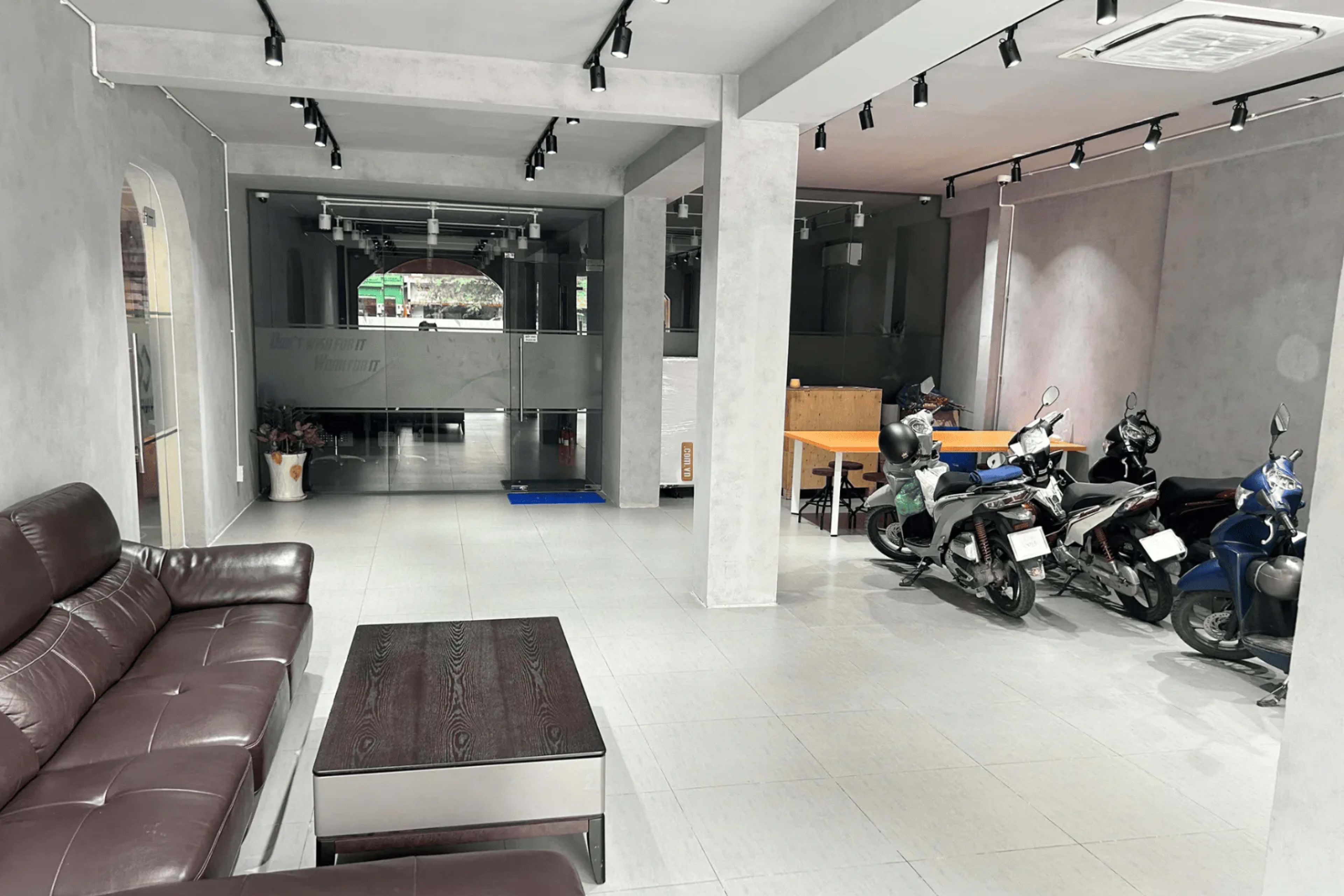 Cho thuê văn phòng 708-710 CMT 8, Tân Bình - ảnh 2